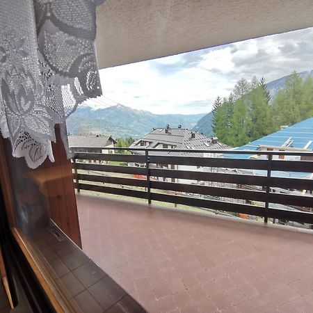 Appartamento Trilocale Con Splendida Vista Sulle Piste Da Sci Folgarida Esterno foto